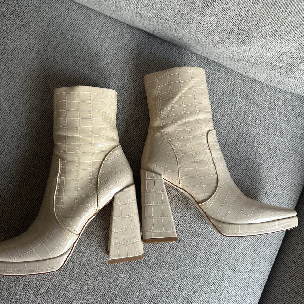 Princess Polly Jamie croc platform boots cream - Picture 3 of 6